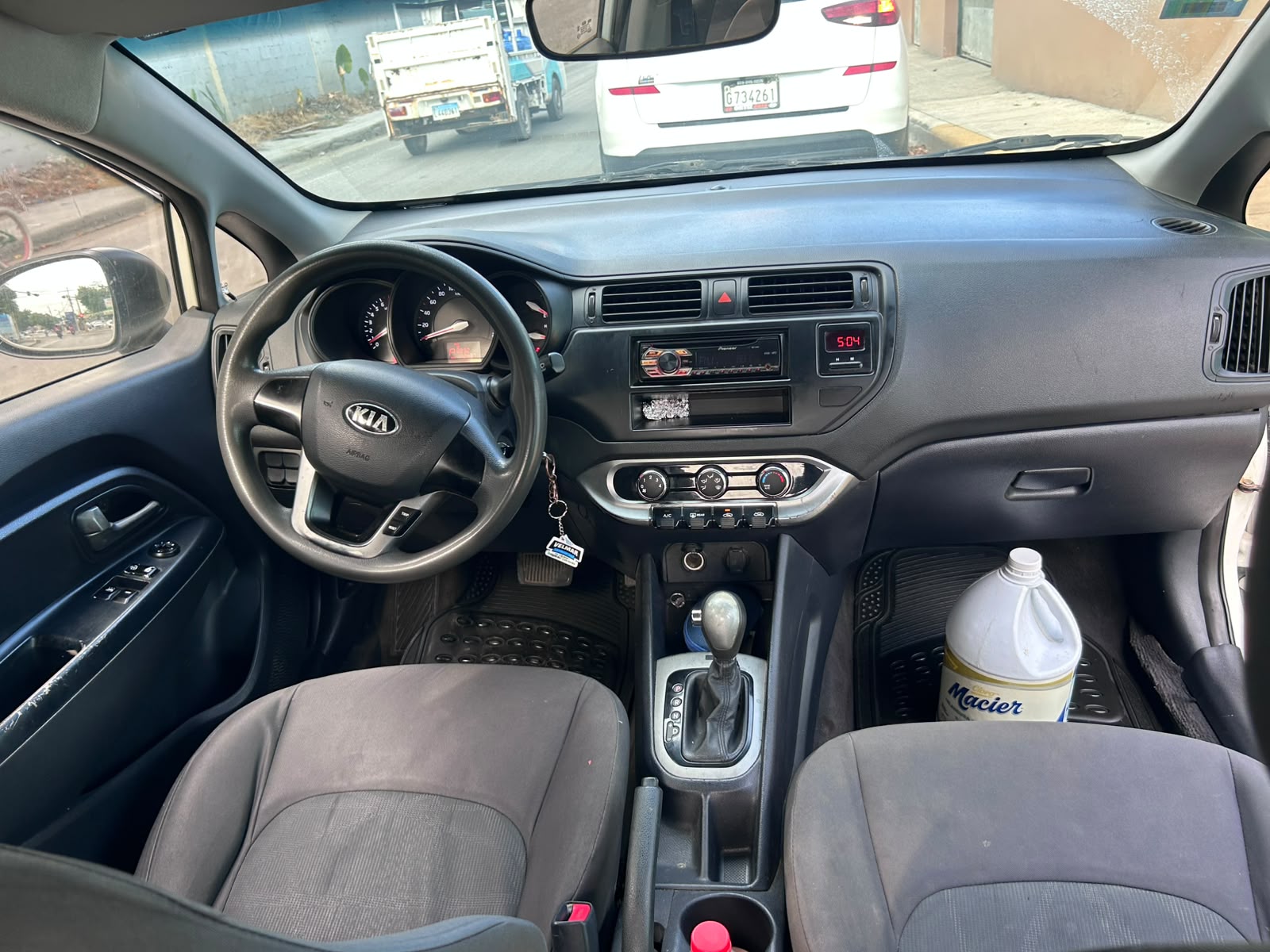 Kia Rio — foto 7