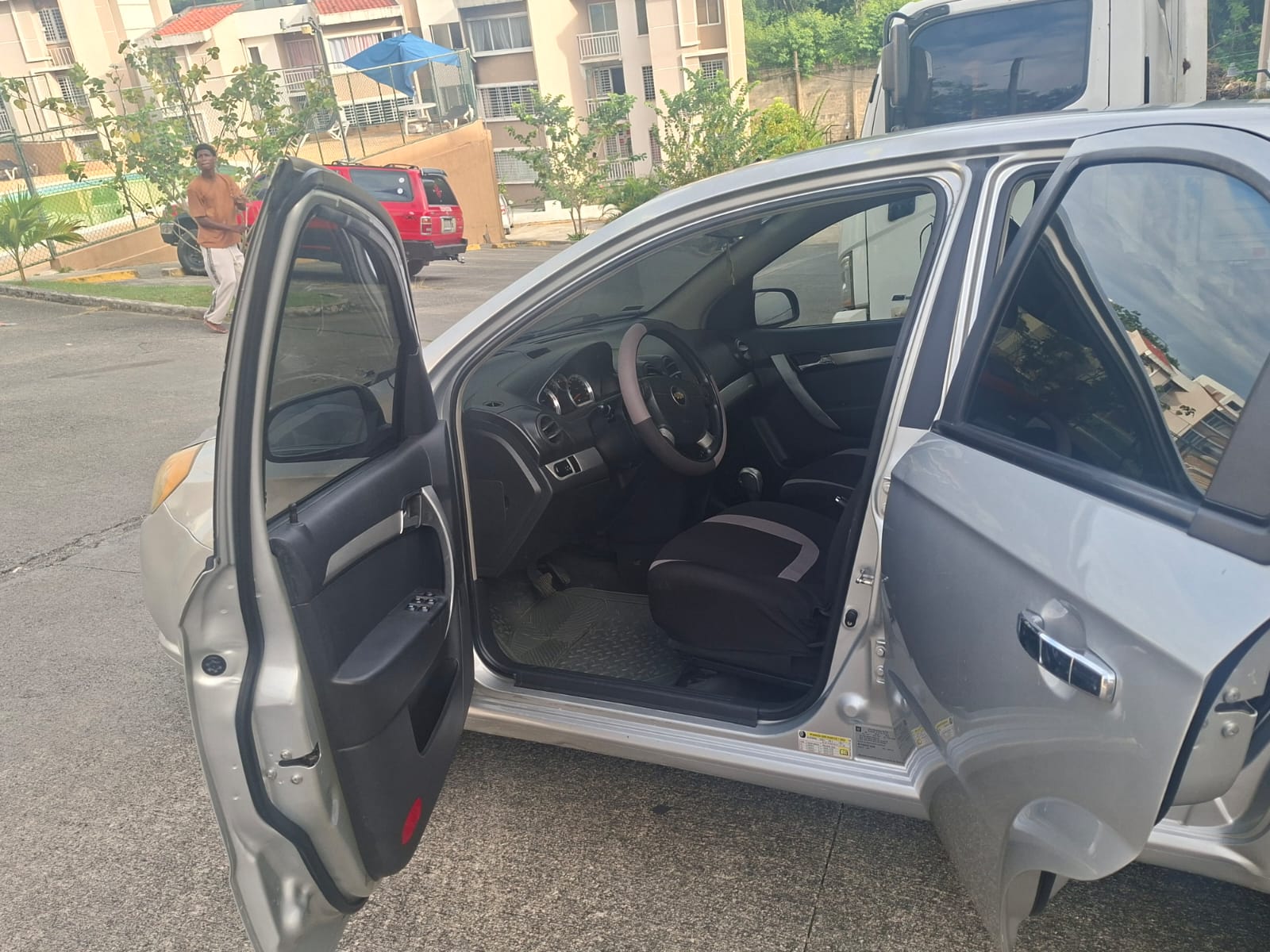 Shevrolet aveo — foto 4